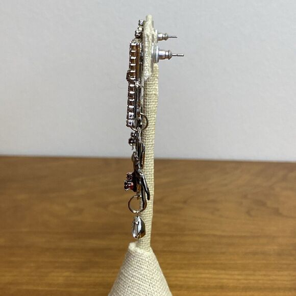 Lunch at the Ritz LATR 2Go Spiderweb Dangle Halloween Pierced Earrings - Picture 4 of 11